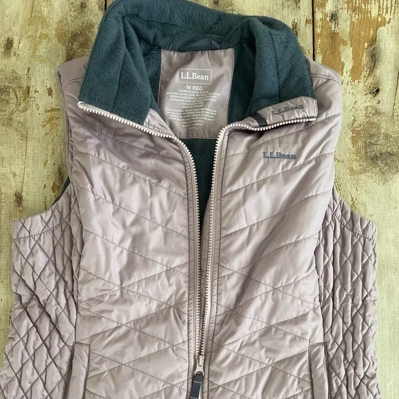 LL Bean Primaloft lined vest medium - Picture 2 of 8